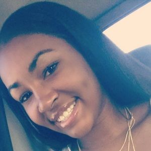 Meet your Posher, Shawna